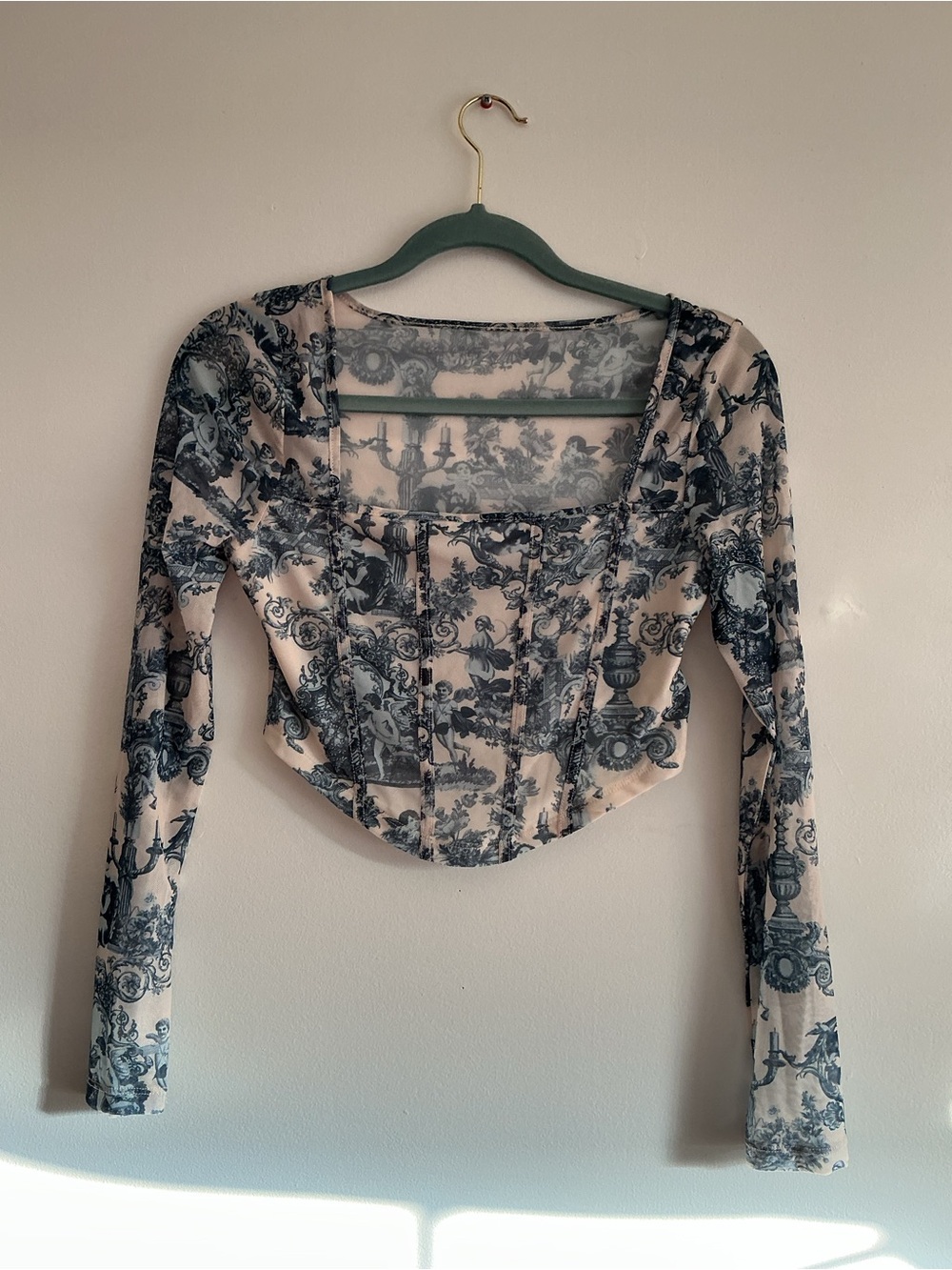 SHEIN Cream and Black Square-Neck Printed Crop Top